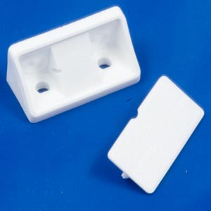 FÄSTKLOSS HÖRN VIT 4-hål