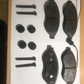 Bromsbelägg fram sats med slitvarnare Fiat 15" 07-